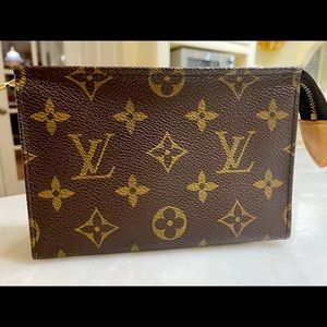 AUTHENTIC LV Mini Cosmetics Pouch W/ Card Holder